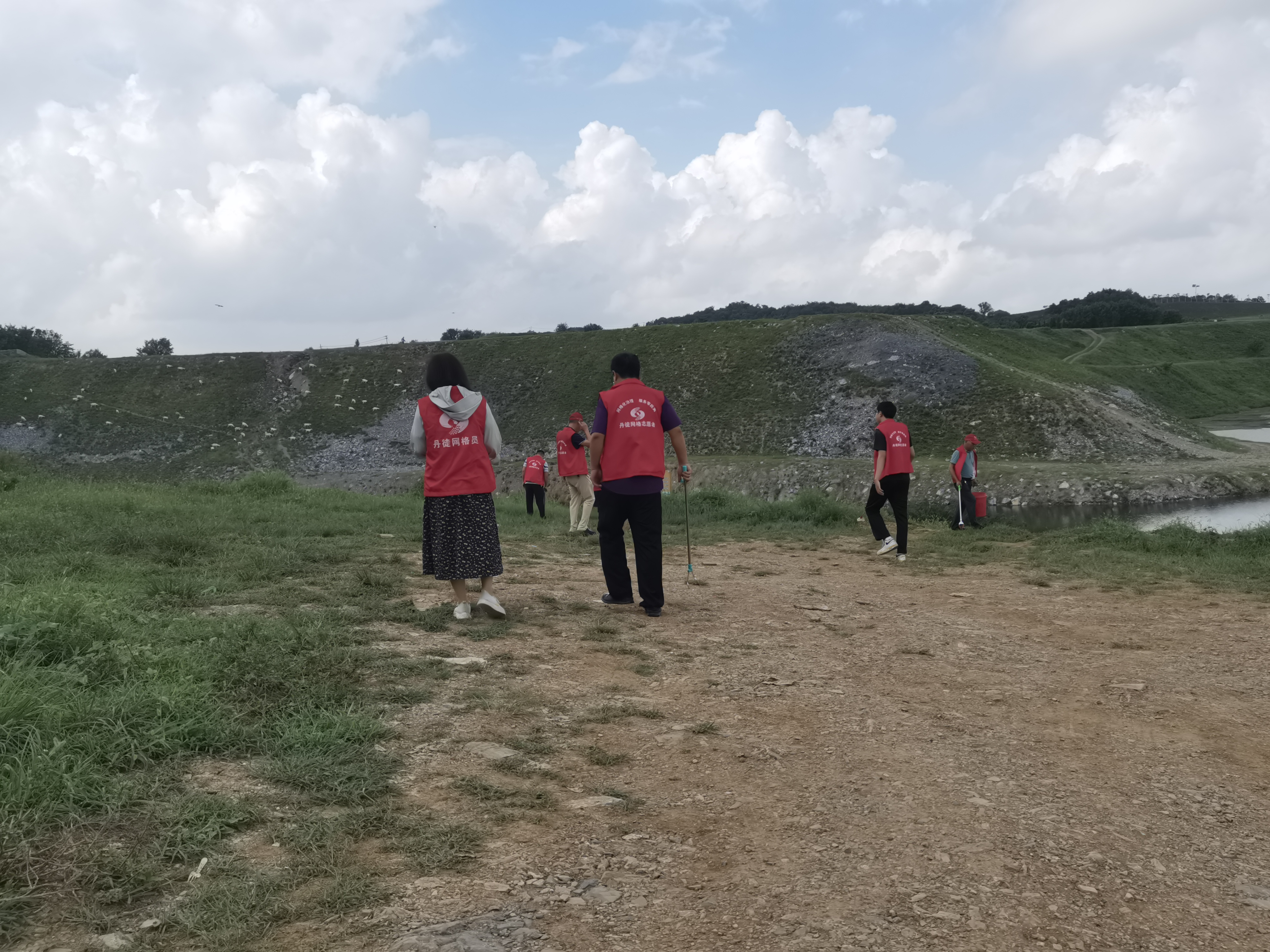 丹徒辛丰镇山北村：清捡垃圾、守护绿水青山