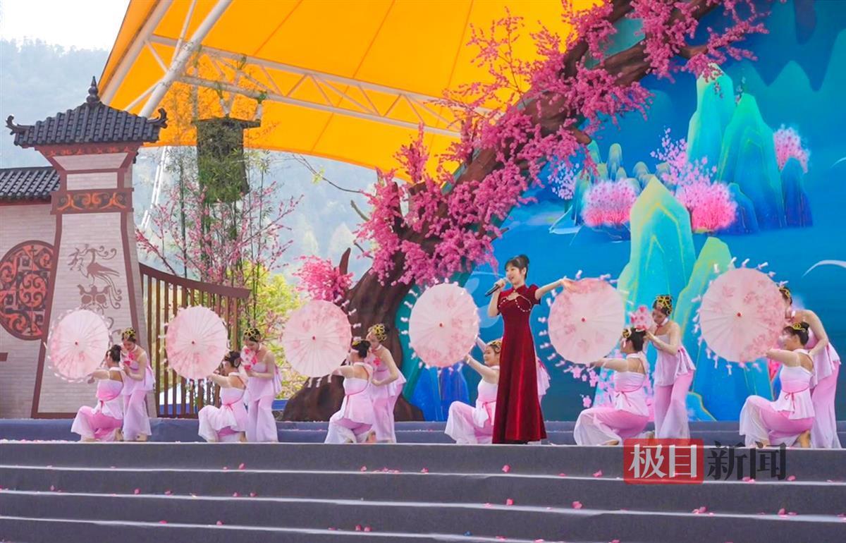 文艺演出现场。.jpg