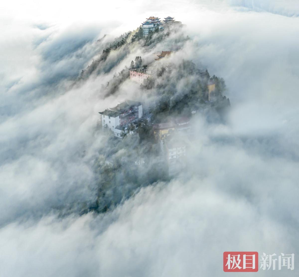 横岗山（张蕲 供图）.jpg