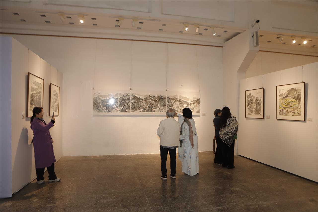 746ae4ec77d5921b2f2015e6e7511b7.jpg 746ae4ec77d5921b2f2015e6e7511b7.jpg