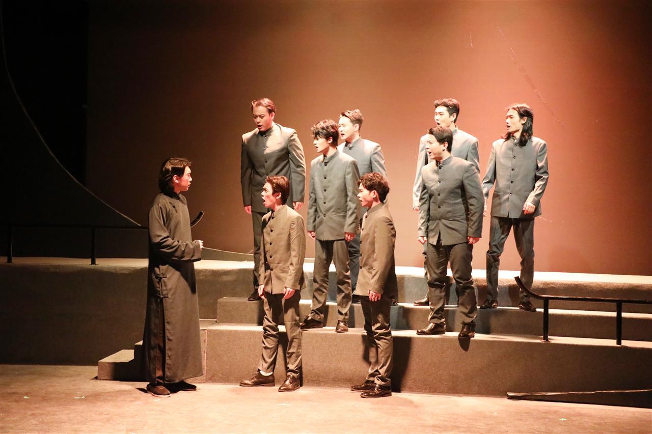 6 成龙影视传媒学院表演（戏剧表演方向）2102班毕业大戏《狂飙》剧照。奉颖 摄.JPG