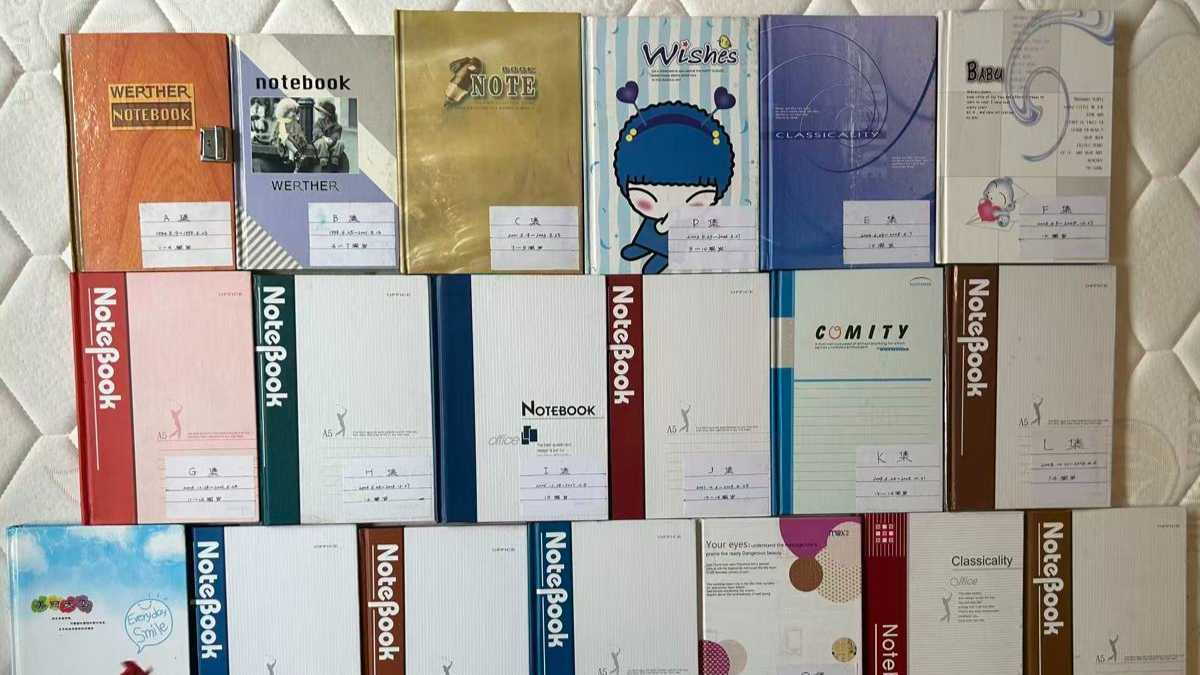 现实版“父亲写的散文诗”！重庆单亲爸爸20年写满19个日记本记录女儿成长，4年前他患癌去世前向女儿留下遗愿：一定要有自己的孩子