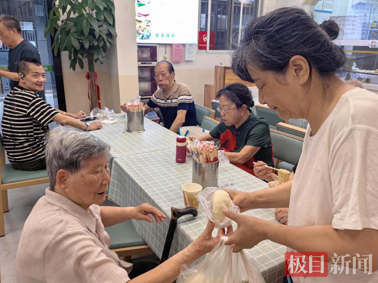 B3A8E433014599D2629C91A715AC777A.jpg B3A8E433014599D2629C91A715AC777A.jpg