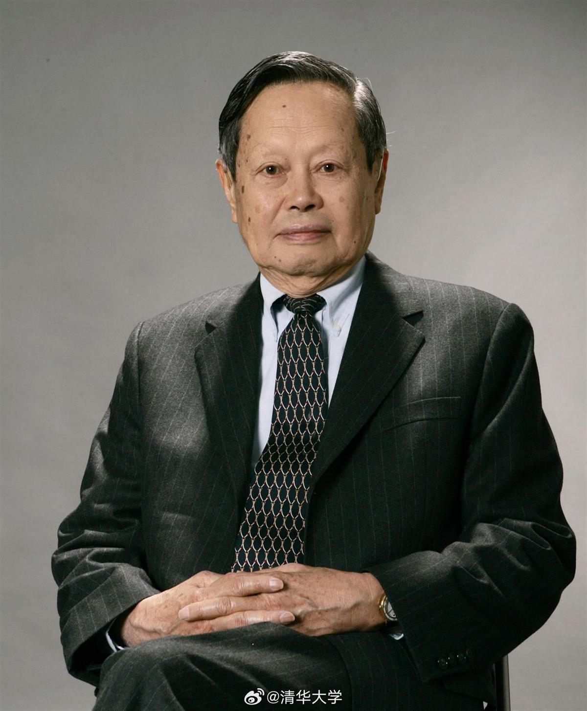 杨振宁.jpg 杨振宁.jpg