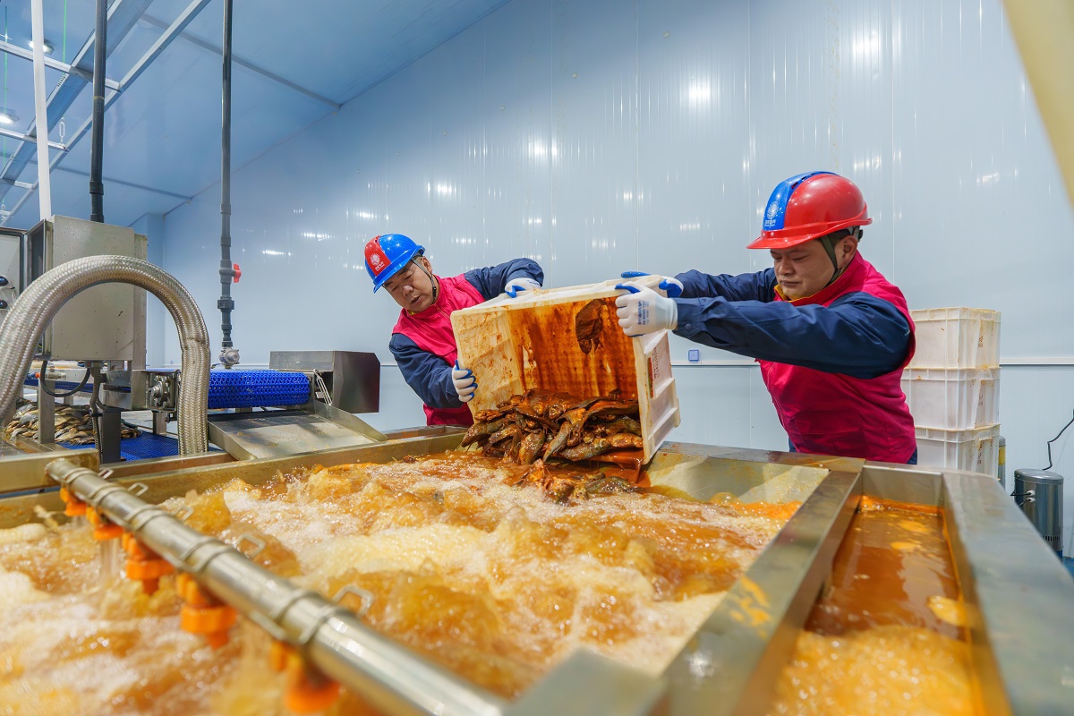 2026年02月03日,武汉供电公司员工肖铁 黄胜刚服务水产冷链企业-8.jpg 2026年02月03日,武汉供电公司员工肖铁 黄胜刚服务水产冷链企业-8.jpg