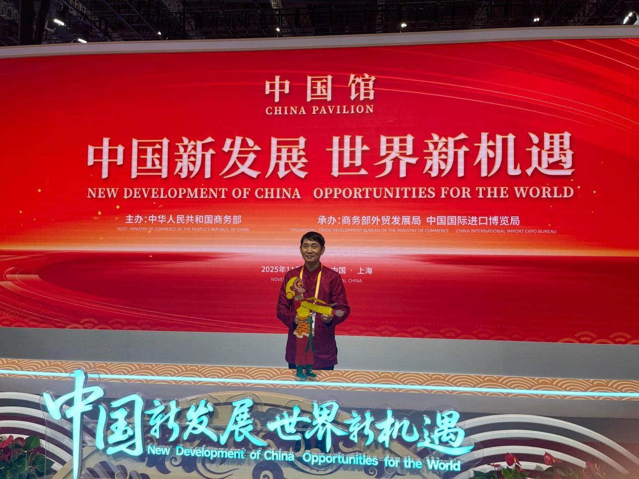 古韵新声耀进博，国家级非遗项目“云梦皮影戏”惊艳第八届中国国际进口博览会