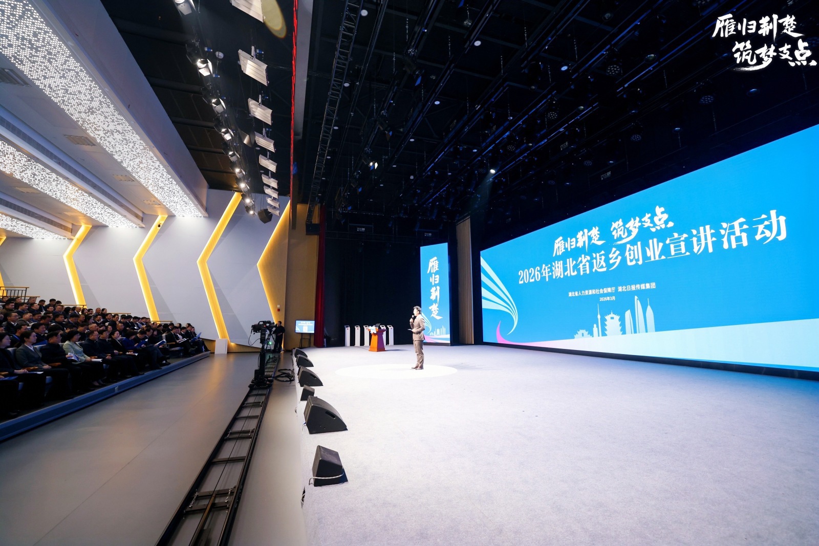 10391547.jpg 10391547.jpg