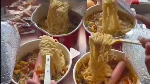 极目锐评丨高铁急着“去泡面化”，不如先把盒饭价格“平民化”