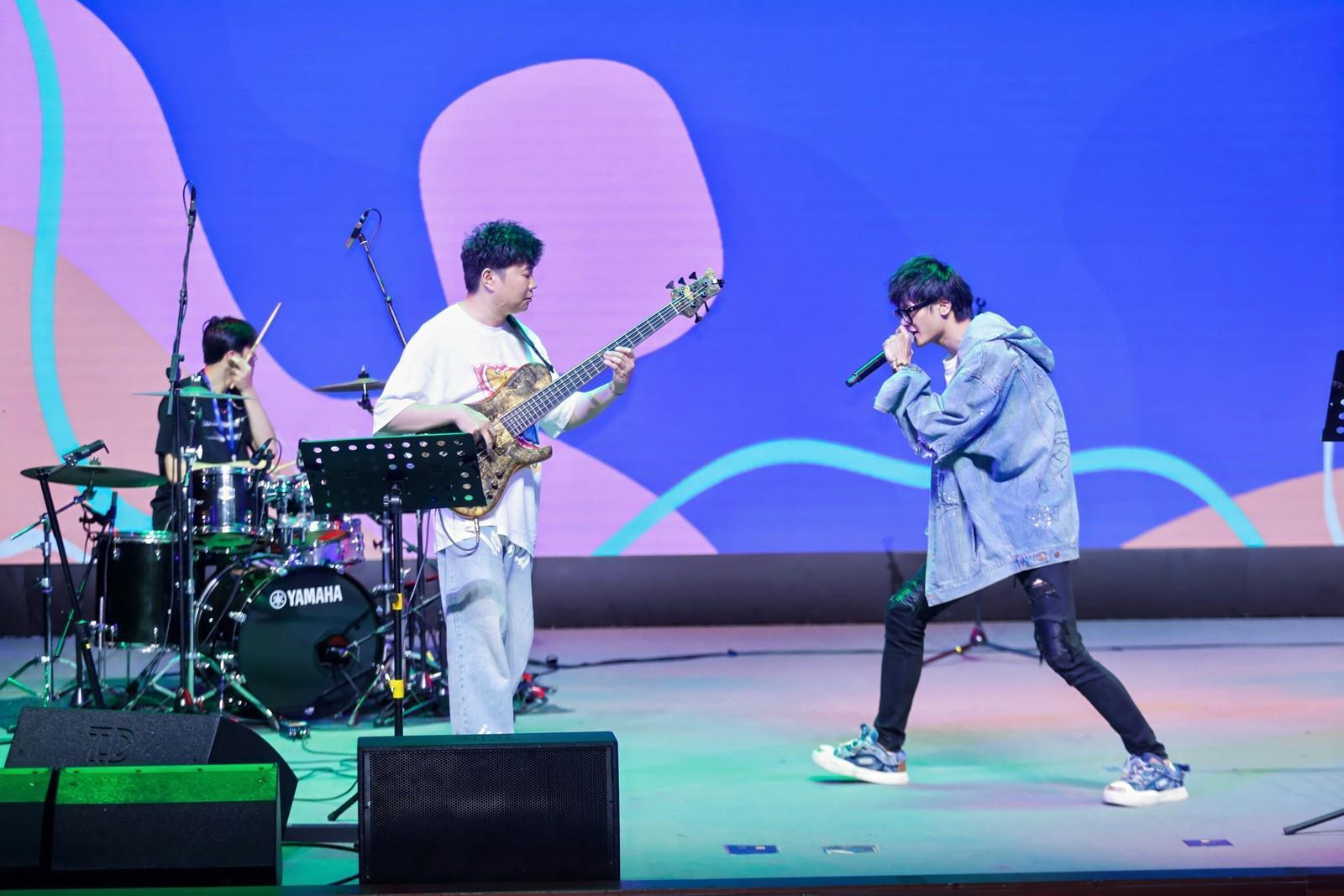 34c061b5feaee401b58d001581f6ef06_pub_cb202506291551299293423guv.jpg 34c061b5feaee401b58d001581f6ef06_pub_cb202506291551299293423guv.jpg