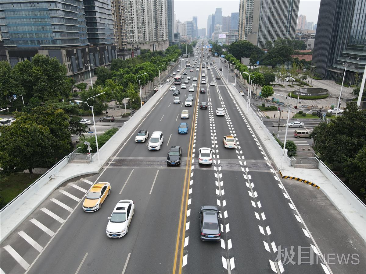 像鱼骨头又像拉链的标线是什么线武汉道路交通设施又上新了