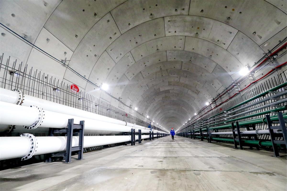 国内穿越长江最长的地铁隧道 武汉地铁12号线丹科区间正式开启盾构穿