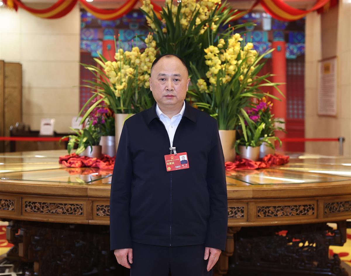 全国人大代表,湖北安琪生物集团有限公司党委书记,董事长熊涛在接受