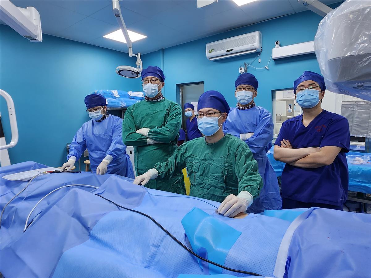 29岁小伙睡梦中心脏停跳8秒，医生定制消融手术除“心病” | 极目新闻