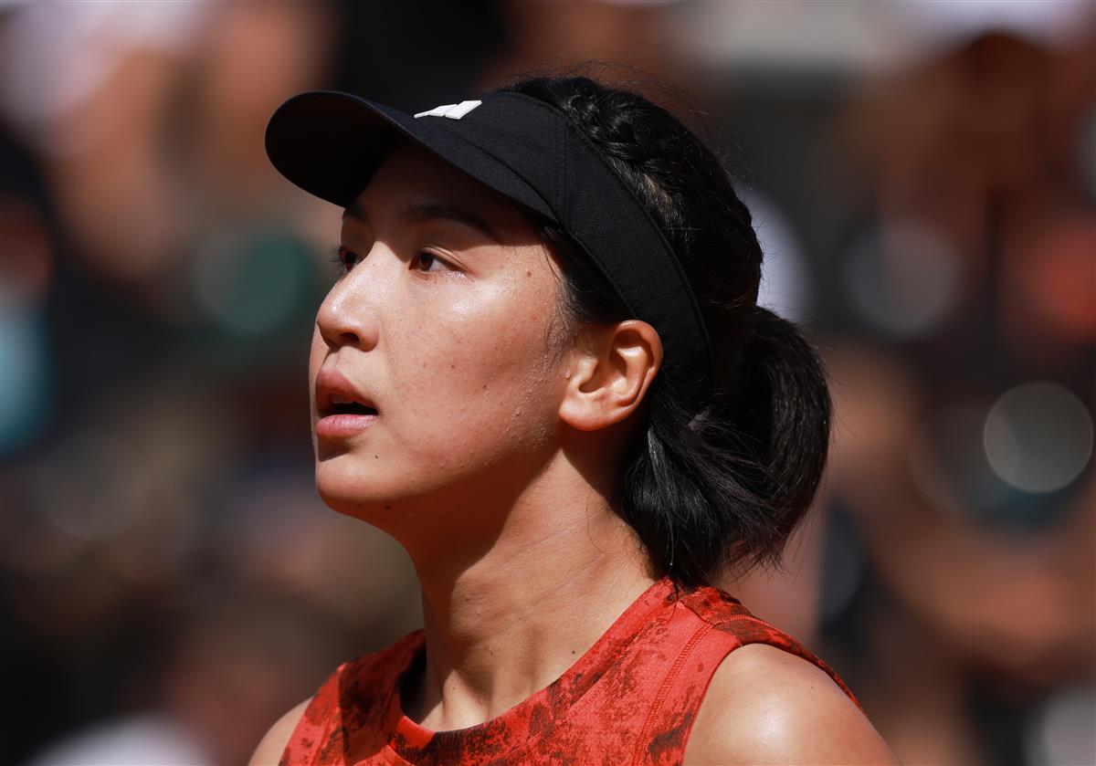 又一朵金花赢了!王欣瑜法网晋级 | 极目新闻