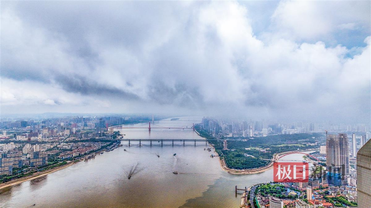 台风"杜苏芮"过境,武汉风起云涌! | 极目新闻