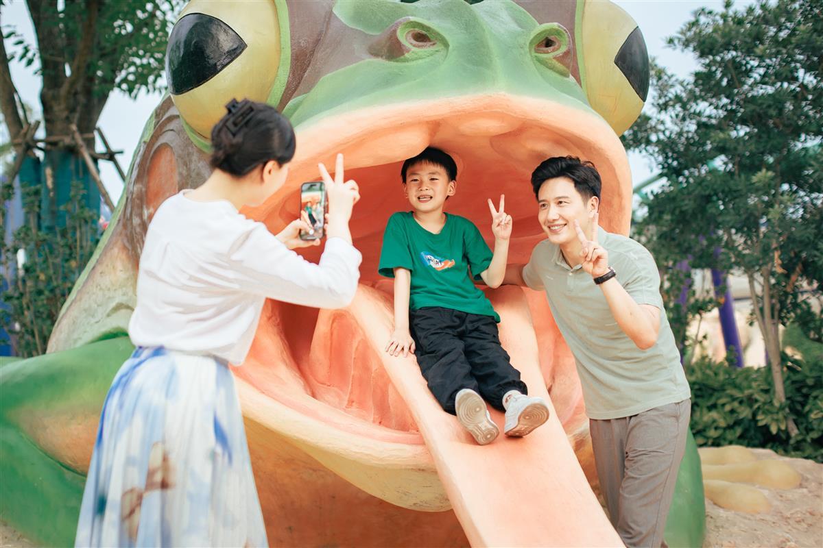 奇趣童年亲子乐园亲子游玩.png