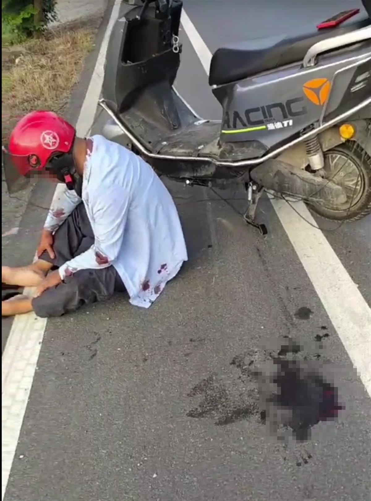 湖南桃江一村民骑车被网线绊倒摔伤,抢救17天后身亡,运营商暂垫付3