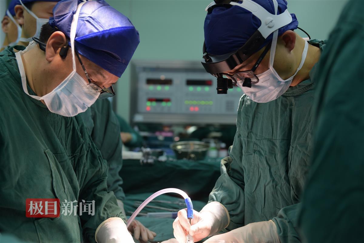 手术中1.JPG