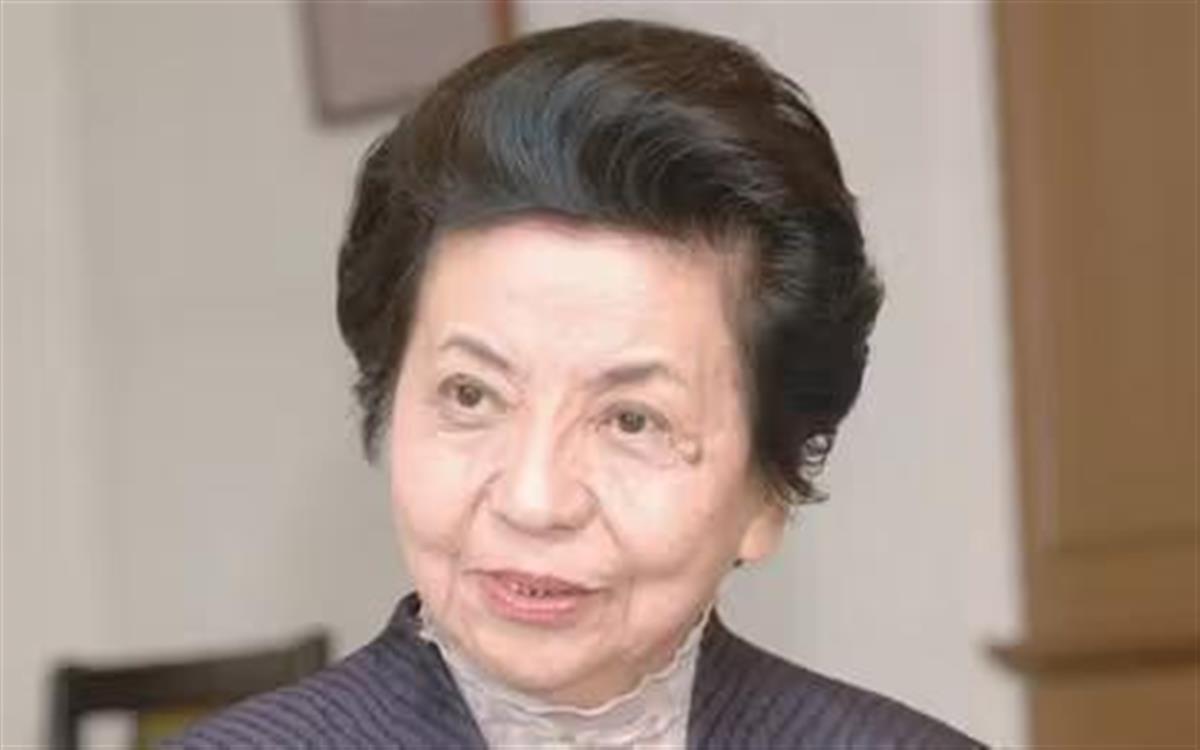 安倍洋子.jpg 安倍洋子.jpg