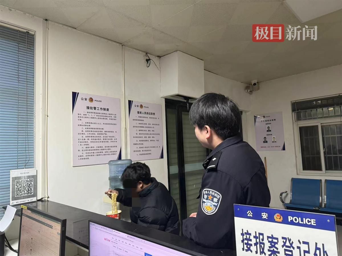 000876.jpg 000876.jpg