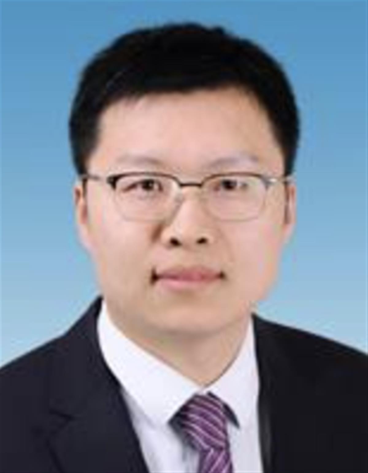 "85后"王玮,拟进一步使用