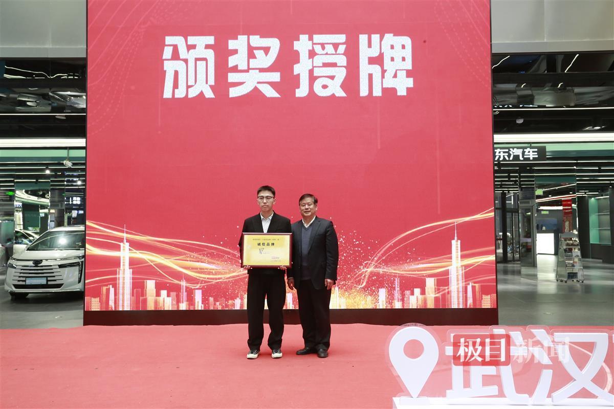 _Y2A7100.JPG _Y2A7100.JPG