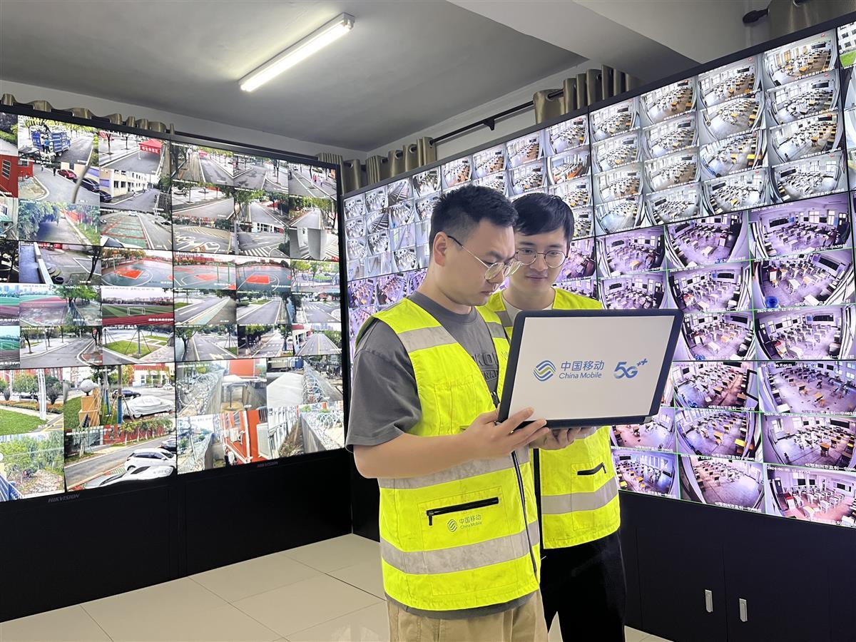 移动技术人员测试智慧考场功能.jpg 移动技术人员测试智慧考场功能.jpg