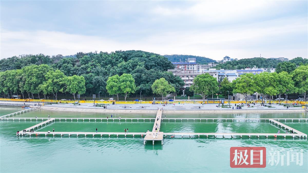 1367902_东湖绿道三期25日开放武汉大学_4.jpg