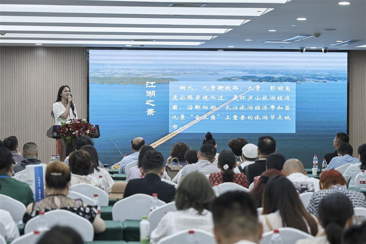 MZH01722.jpg MZH01722.jpg