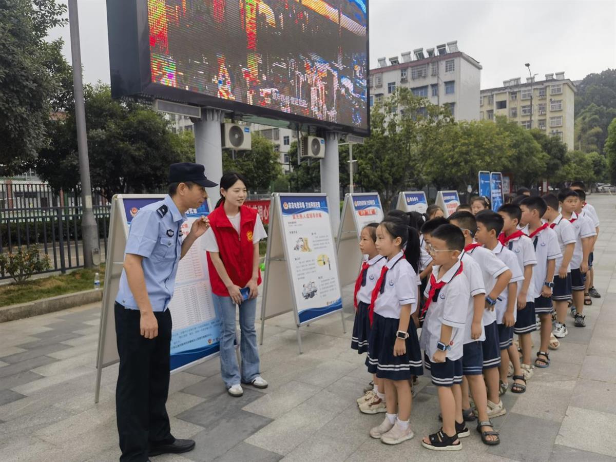 图片2.png 图片2.png