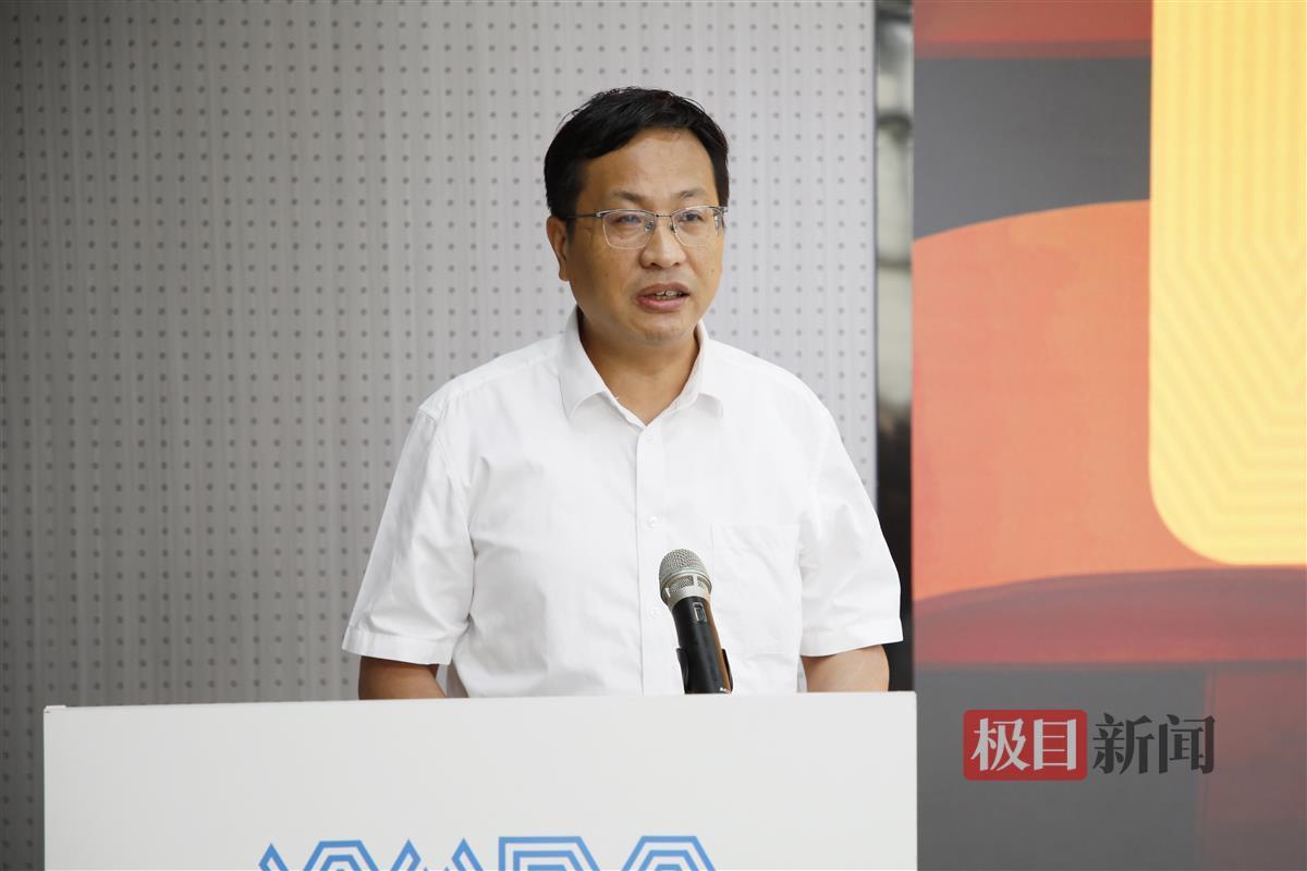 红安县县委书记刘堂军对我校红安校区的启用表示热烈祝贺。刘恒 摄.jpg