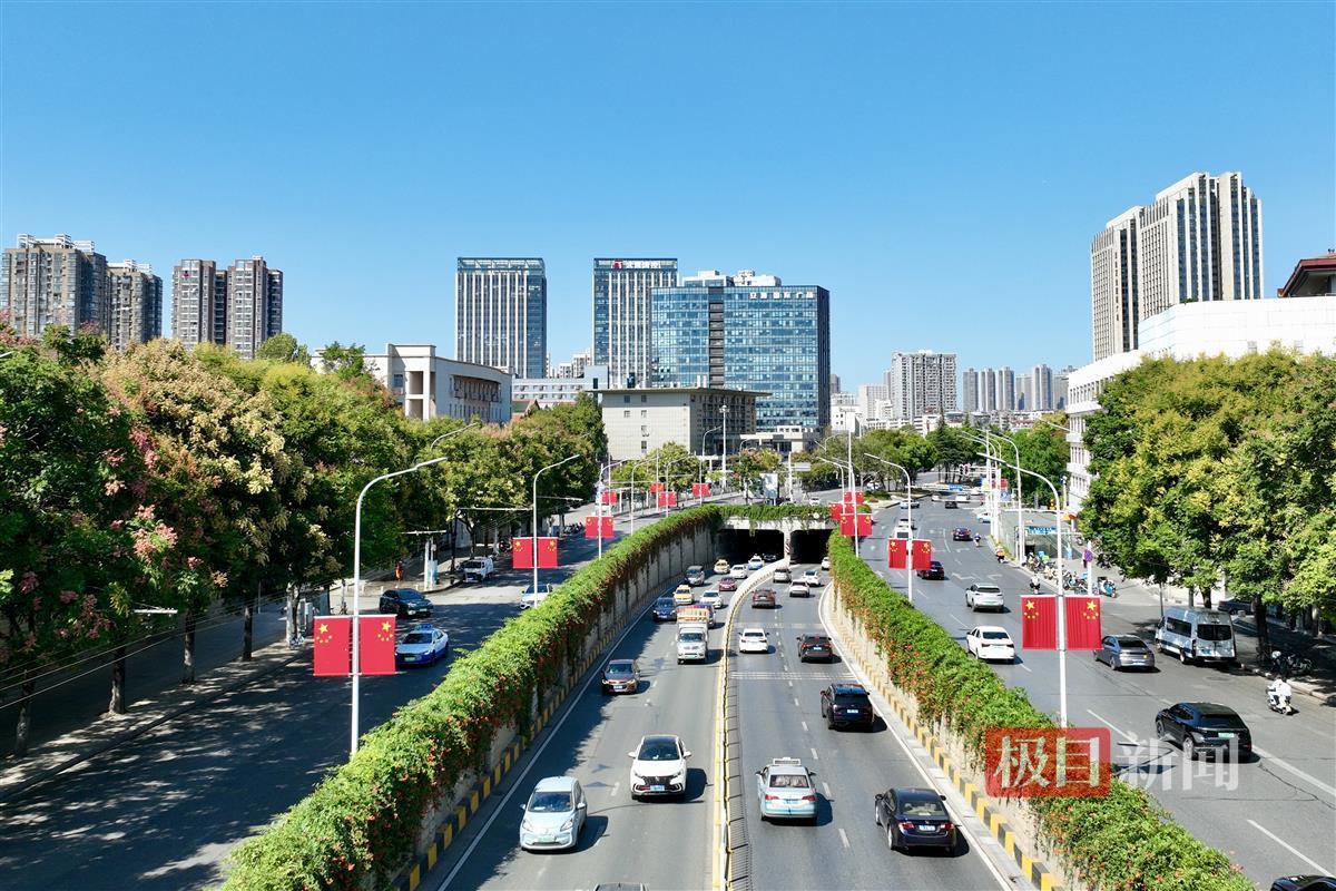 中山路武昌火车站地下通道 (2).jpg