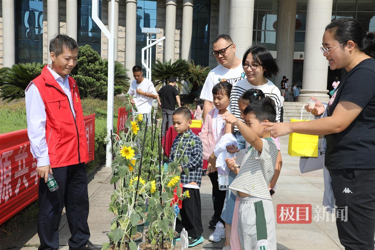 359A4055.JPG 359A4055.JPG