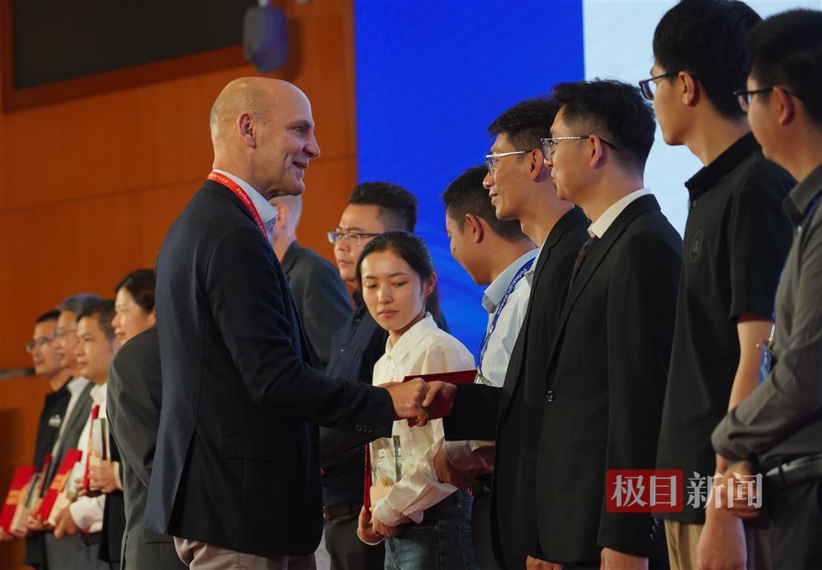 ZOU06836.JPG ZOU06836.JPG