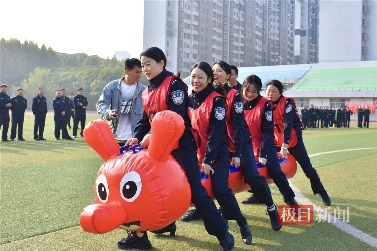 图三 竞速毛毛虫比赛.jpg