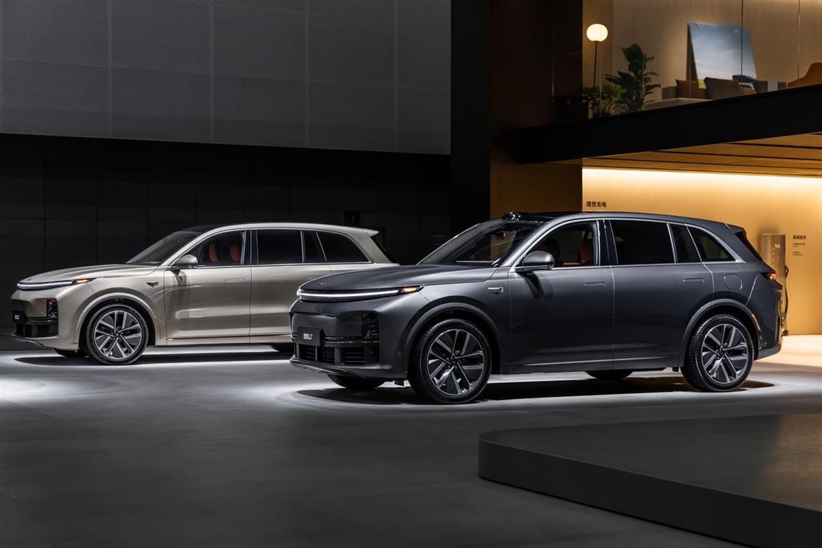 理想L7&理想L8双车图.jpg 理想L7&理想L8双车图.jpg