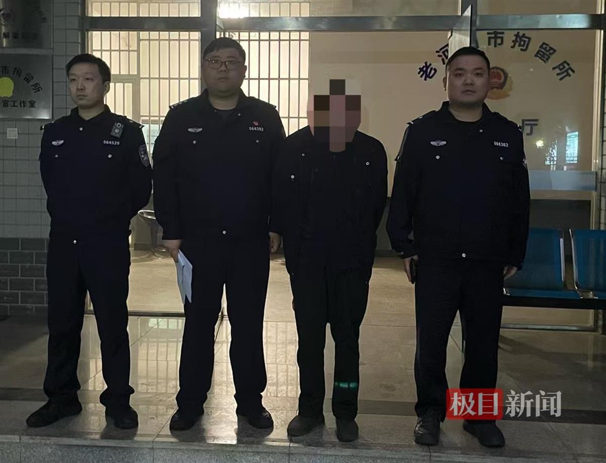 图为民警抓获的盗窃电动车嫌疑人.jpg