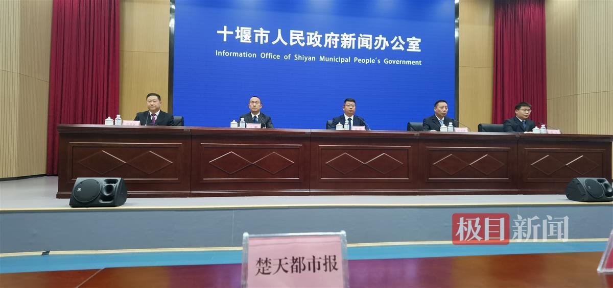 新闻.jpg 新闻.jpg