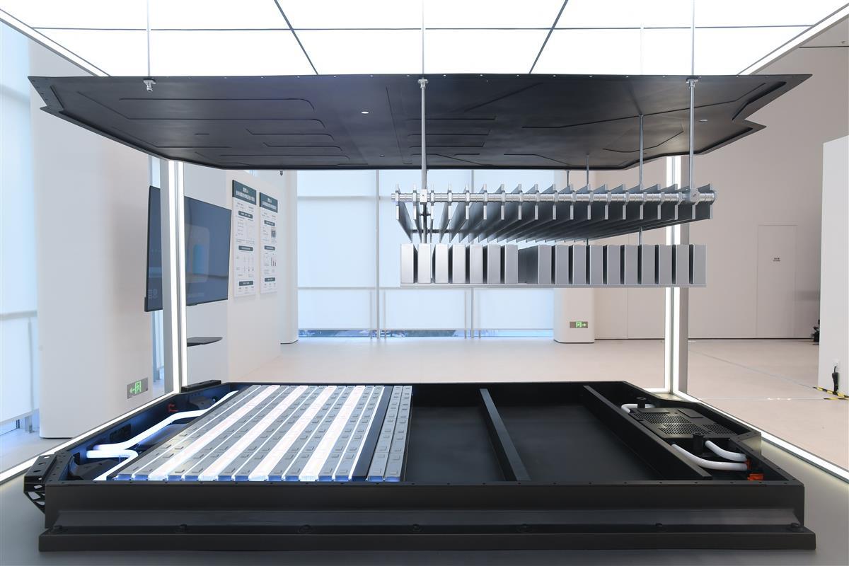 麒麟5C电池3.jpg 麒麟5C电池3.jpg