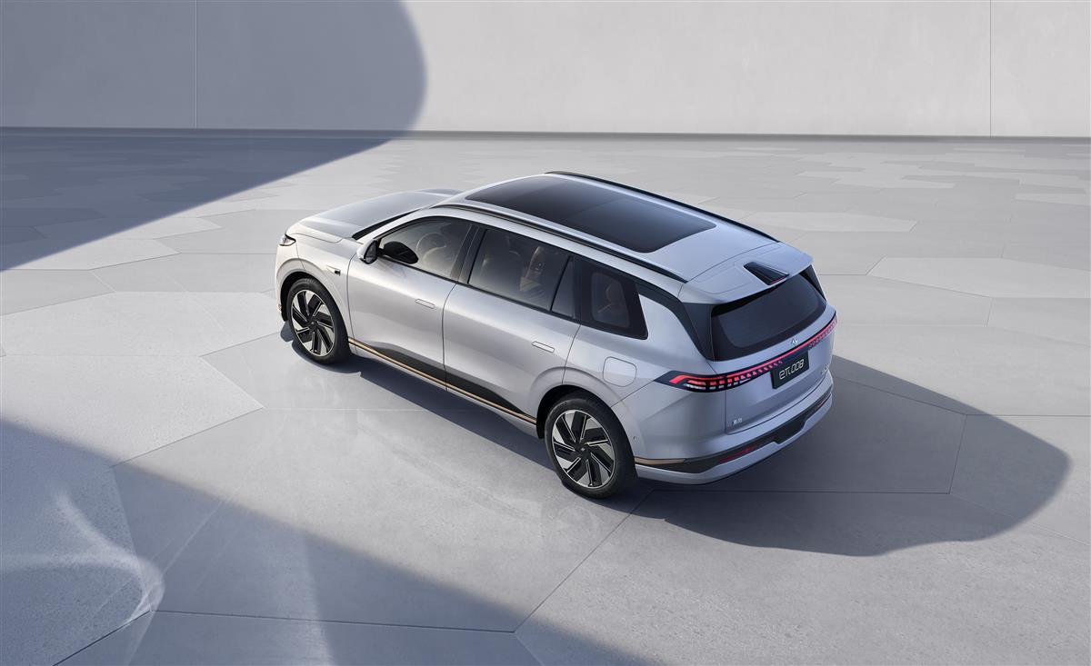 左后俯视45度.png 左后俯视45度.png