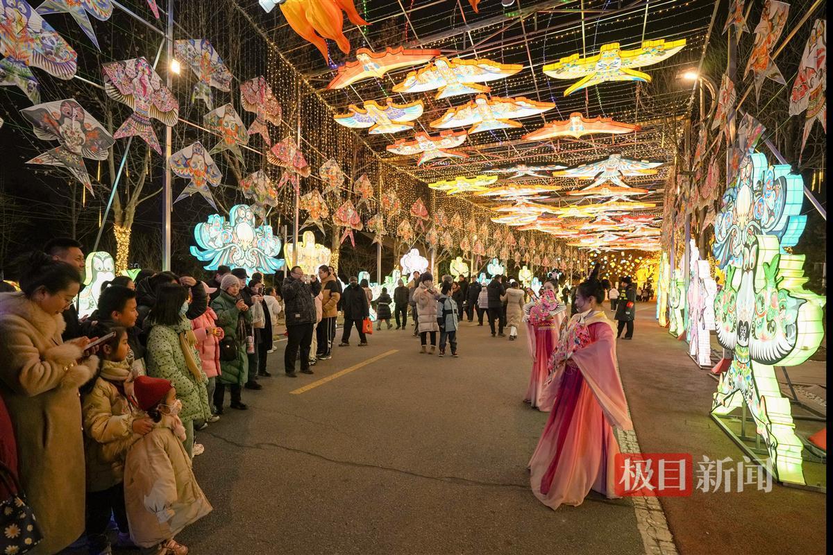 纸鸢舞表演 摄影师：张苏童.jpg