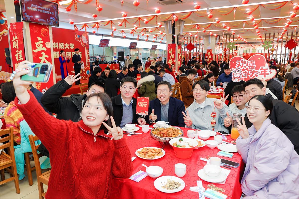 d3c0c255c0c45b2fd6f77c6e7d0e4919_.jpg d3c0c255c0c45b2fd6f77c6e7d0e4919_.jpg