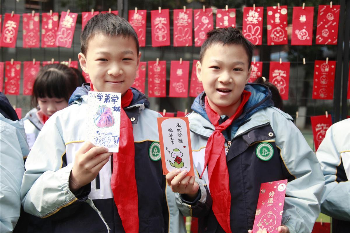 b19da3bcba9fd917c7119897cb5a254.jpg b19da3bcba9fd917c7119897cb5a254.jpg