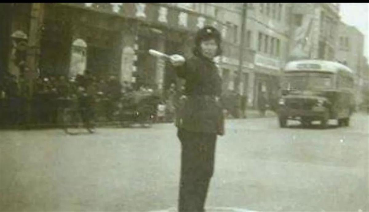 46fbcc03ccb34f1bbbc5afa0b1b657da~tplv-tt-origin-web_gif.jpeg