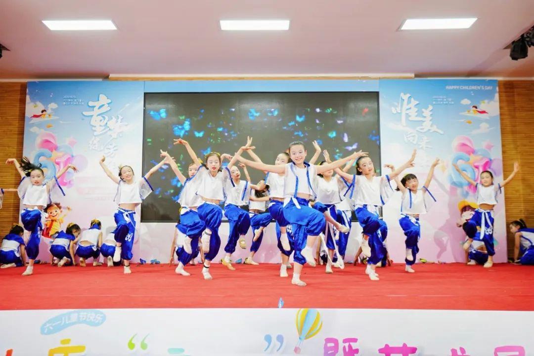 1節(jié)目111.jpg