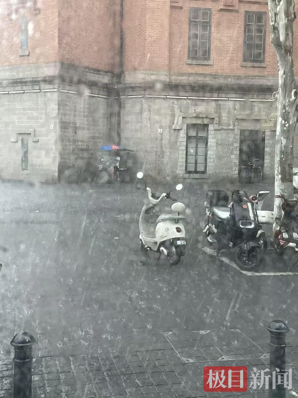 下雨4.jpg 下雨4.jpg