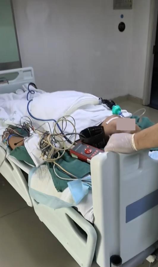 多少斤可以切胃减肥 16947acfc10141eaa4cb684040f037d2.jpg