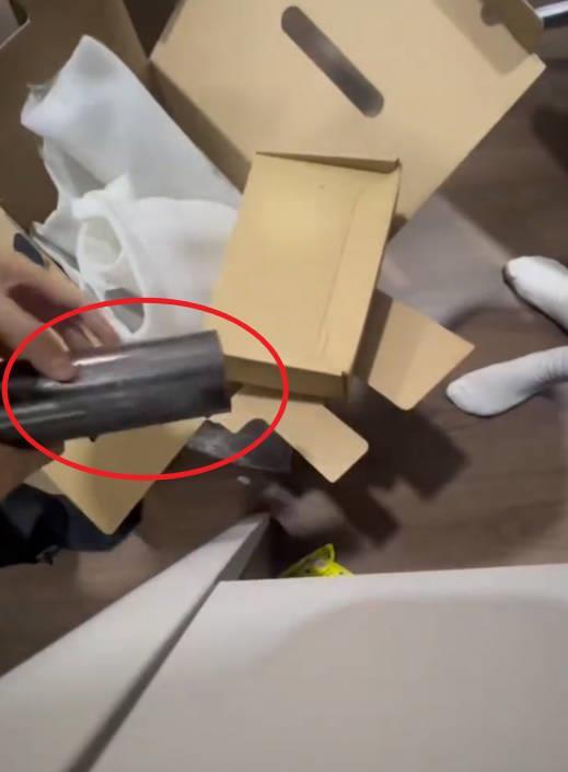 音响变铁块 视频截图.jpg