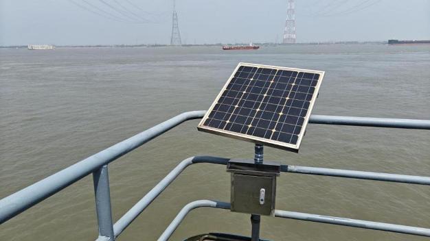 ▲位于江苏省江阴市江段的实时声学监测设备.png