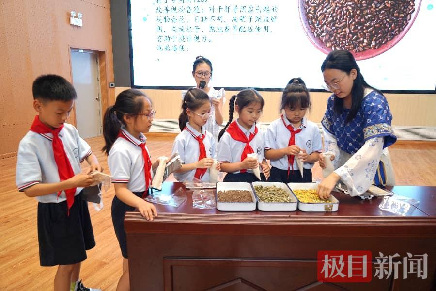 c3395cbf93281d49dba02cb7d8e2edb5.png c3395cbf93281d49dba02cb7d8e2edb5.png